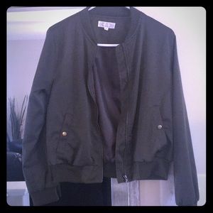 PINK ROSE Sleek Camouflage Green Jacket M 💫💫